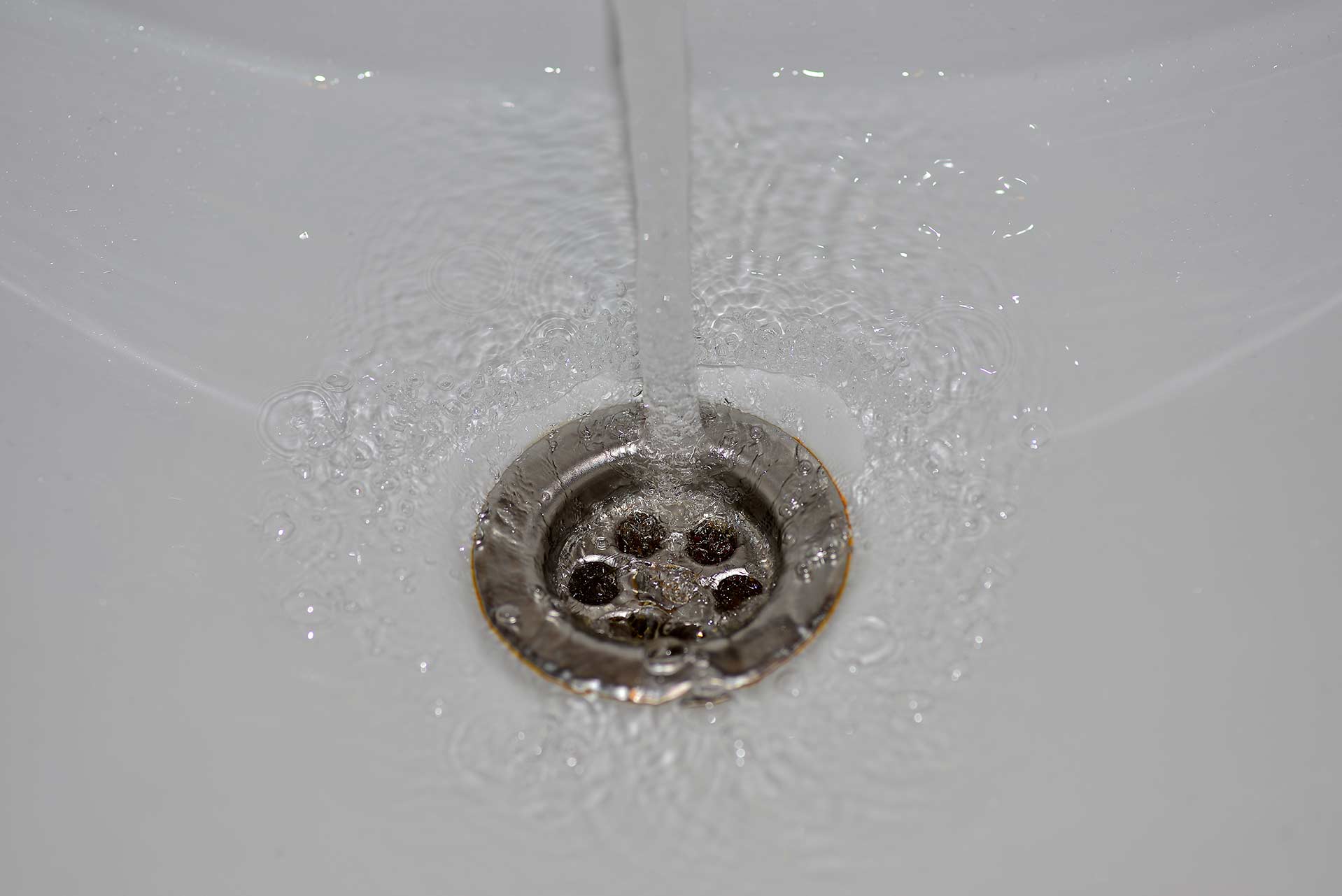 A2B Drains provides services to unblock blocked sinks and drains for properties in Uckfield.